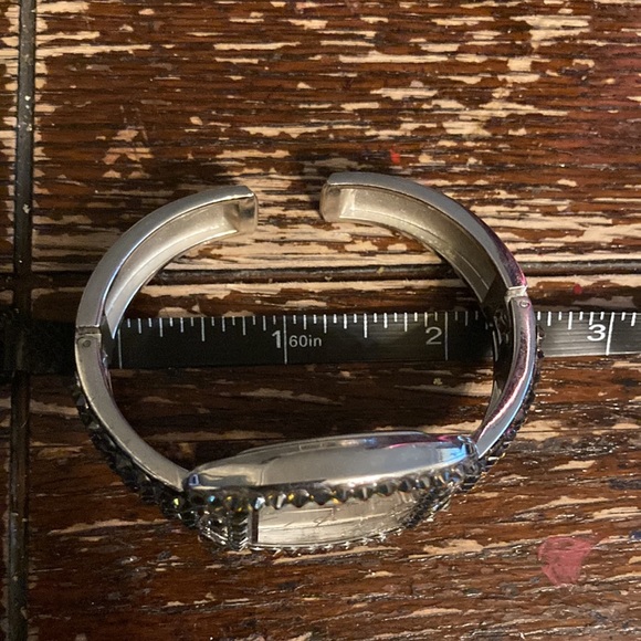 Time Color changing crystal watch - Picture 9 of 11